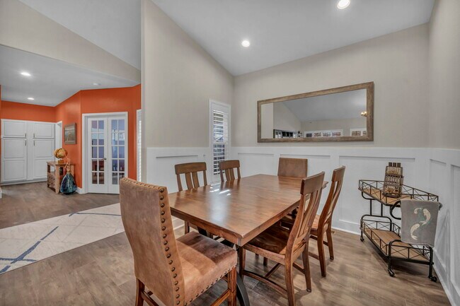Building Photo - 6500 Brookview Cir