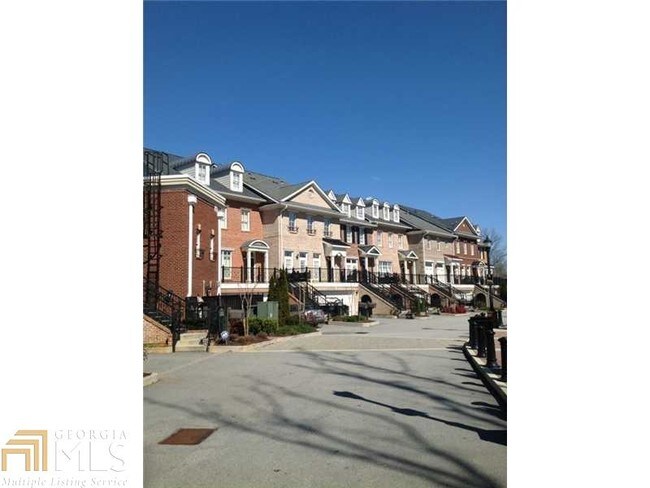 Building Photo - 15 Buford Village Walk