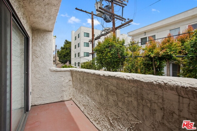 Building Photo - 1110 S Shenandoah St