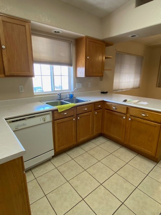 Building Photo - COMING SOON! 4Br/2Ba; Large Yards w/Trees!