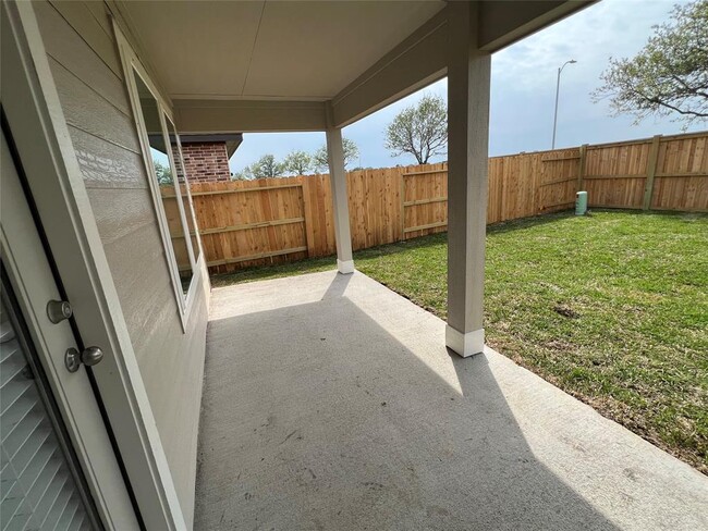 Building Photo - 4954 Pne Hvn Ln