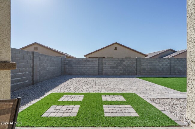 Building Photo - 17945 W Monte Lindo Ln