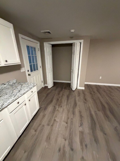 Building Photo - 235-237 State Road