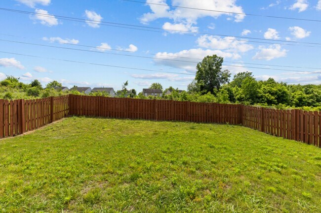 Building Photo - 4531 Dalbeth St