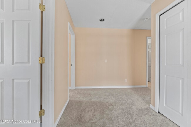 Building Photo - 554 Majorca Ct