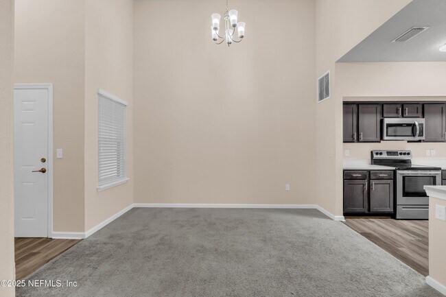 Building Photo - 4931 Key Lime Dr