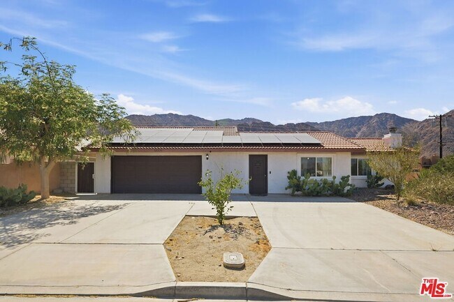 Building Photo - 52275 Avenida Vallejo
