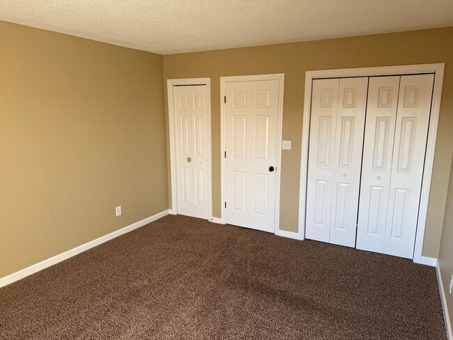 Building Photo - ** Holiday Special ** No rent until January 1st, 2026 plus $100 CASH bonus - Exp. 12/31/25