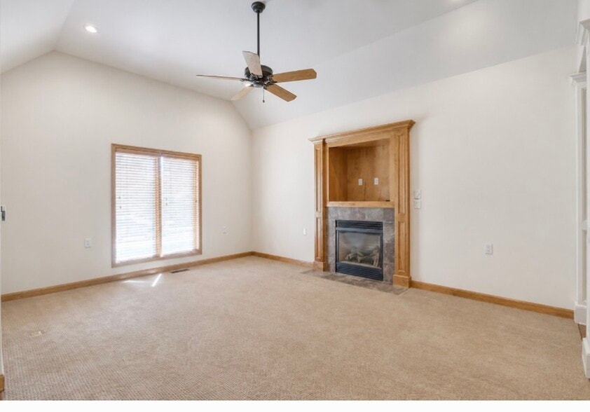 Building Photo - 10524 W 49th Pl