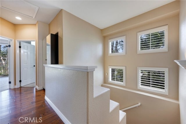 Building Photo - 1082 S St Tropez Ave