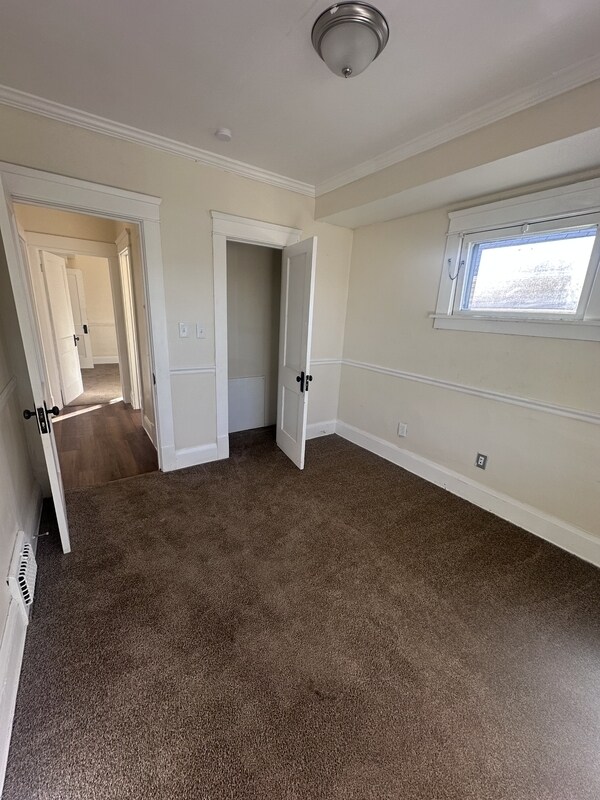 Building Photo - 9604 Manor Ave