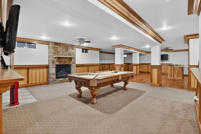 Building Photo - 43286 Canal Creek Pl