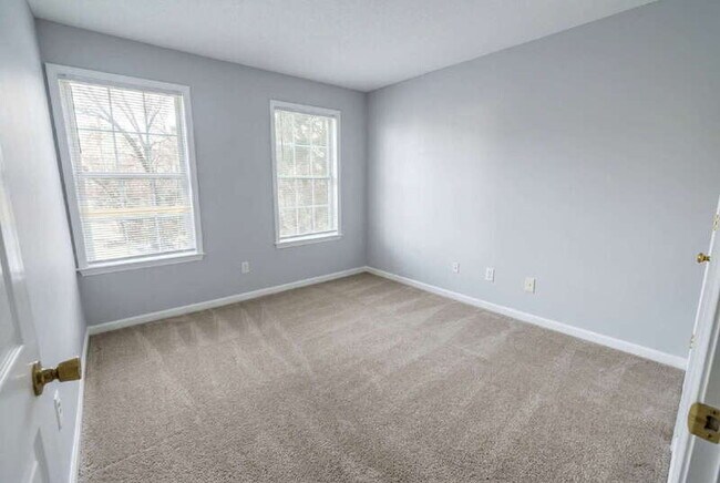 Building Photo - 370 Darter Run NW