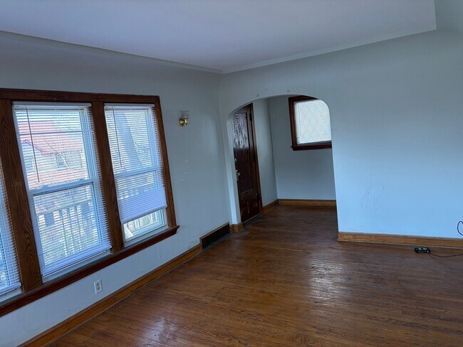 Building Photo - 1430 N 21st St