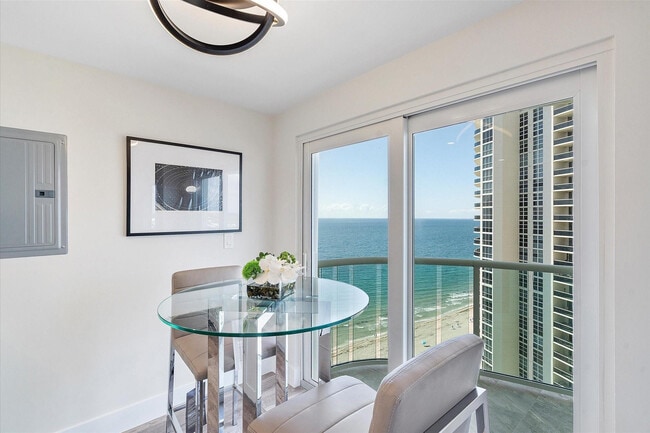 Building Photo - 3400 Galt Ocean Dr