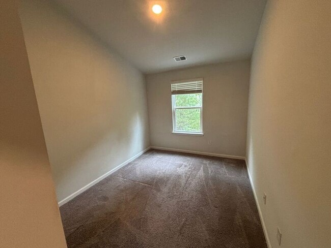 Building Photo - 4702 Palm View Cir