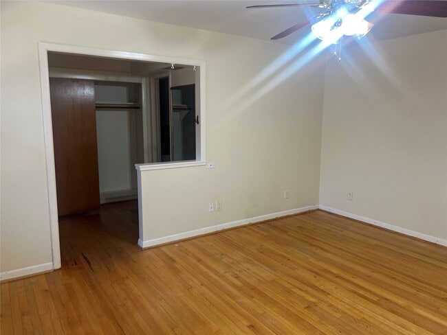 Building Photo - 3715 Latma Dr