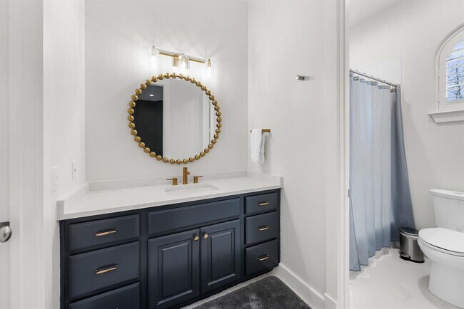 Building Photo - 1529 Barton Springs Rd