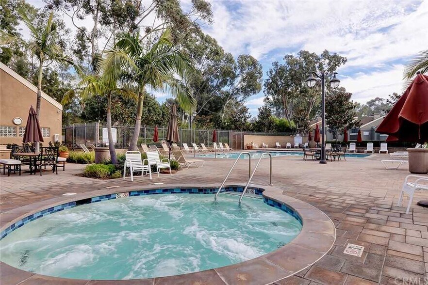 Building Photo - 22 Latitude Ct