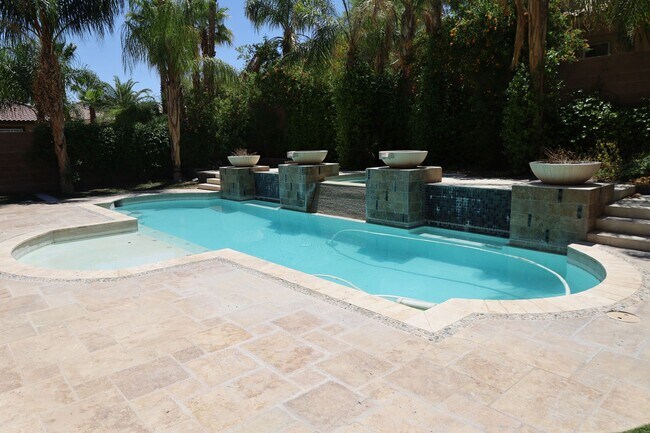 Building Photo - Fully Upgraded 5 Bedroom 4.5 Bathroom in Guard Gated Foothills Community!