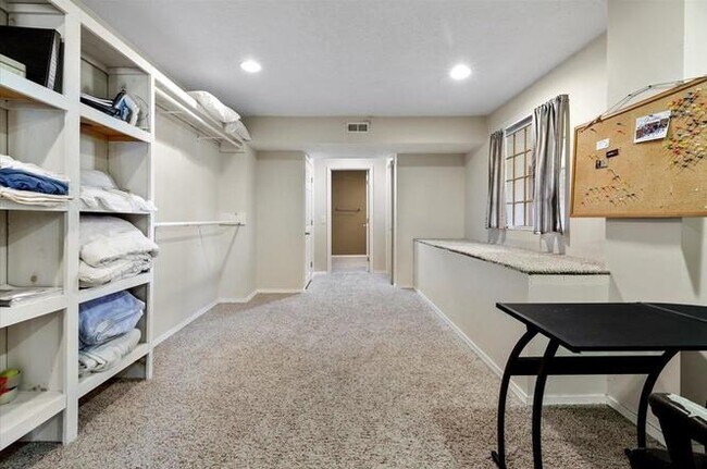 Master Closet - 1210 Stafford Dr