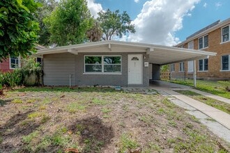 Building Photo - 4017 N Seminole Ave