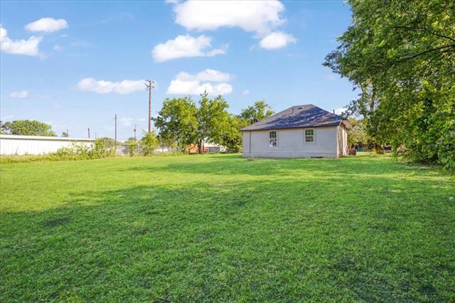 Building Photo - 407 Bonham St