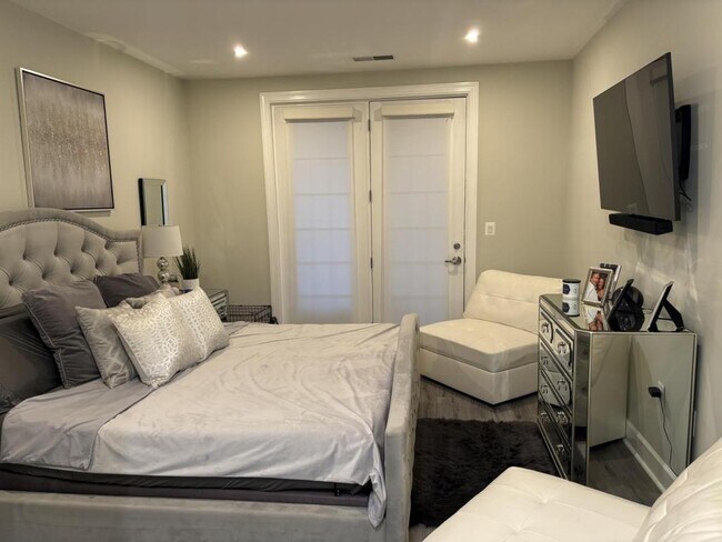 Building Photo - 12800 Libertys Delight Dr