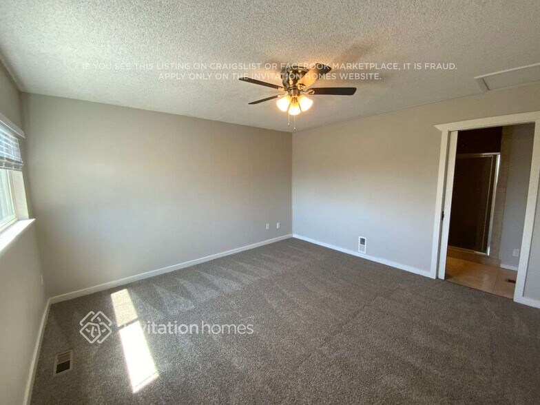 Building Photo - 5631 W 71st Cir