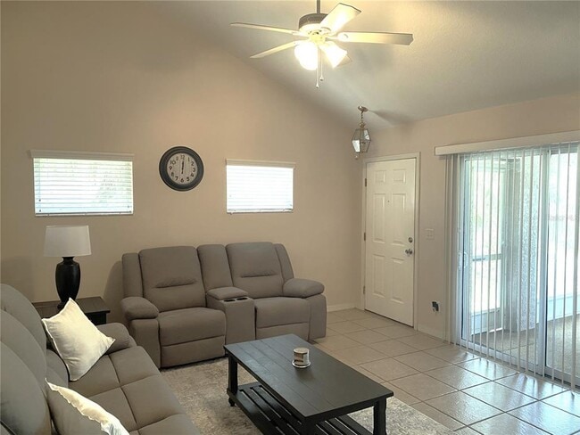 Building Photo - 177 Sunnyside Dr