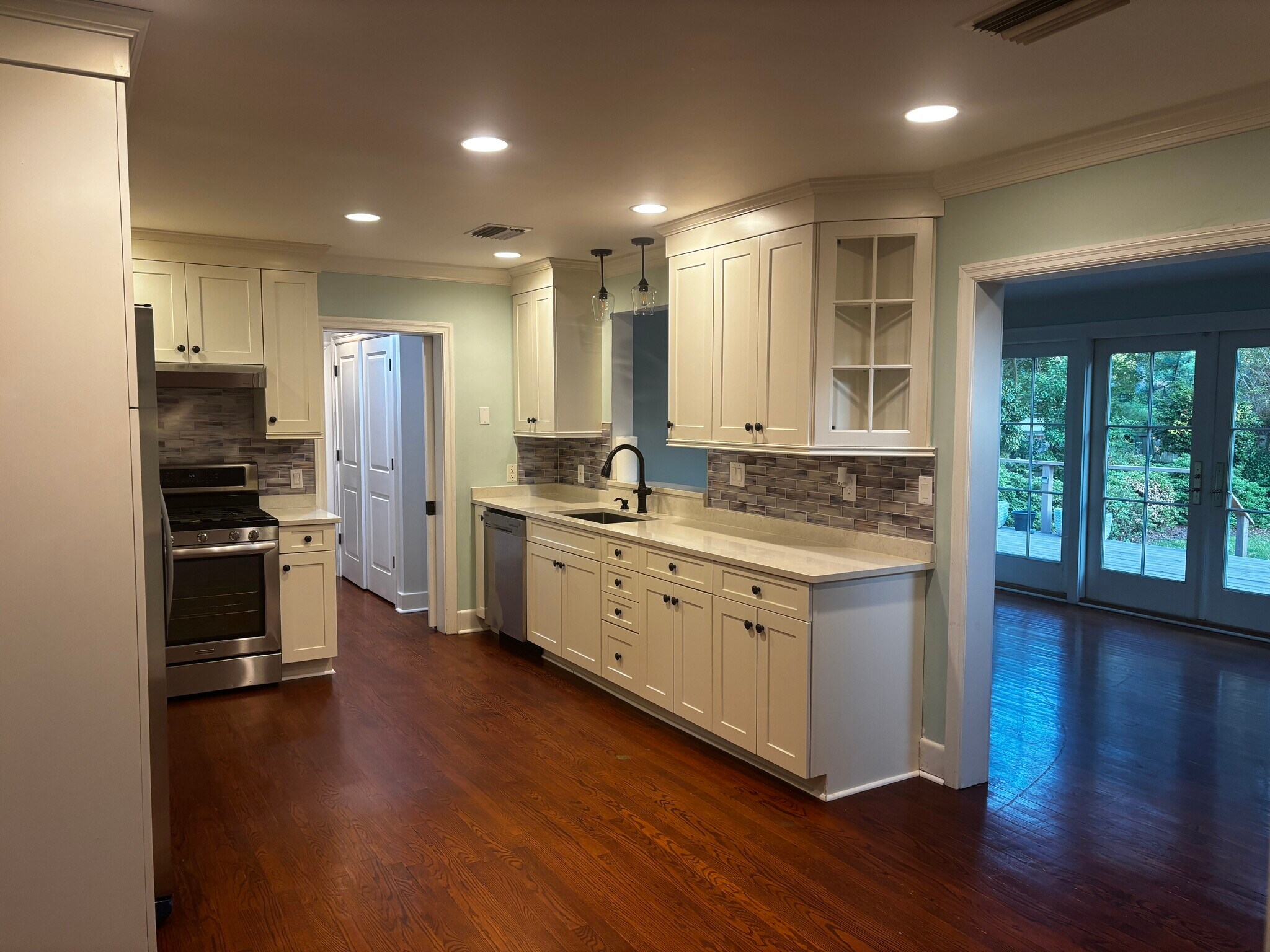 Building Photo - 115 S Ridgeley Rd