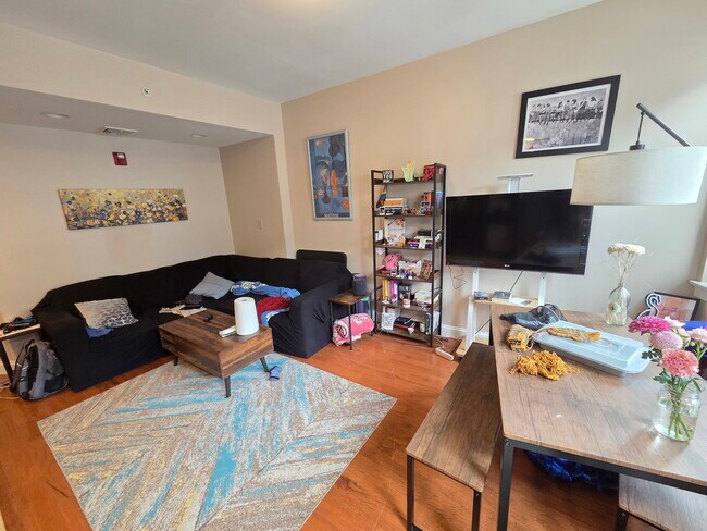 Building Photo - 75 Hancock St