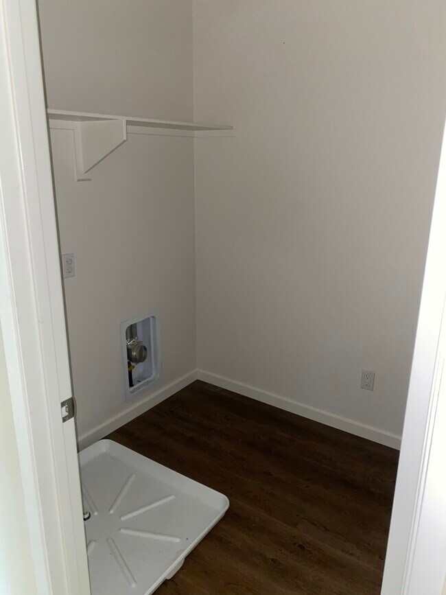 Building Photo - Woodmont