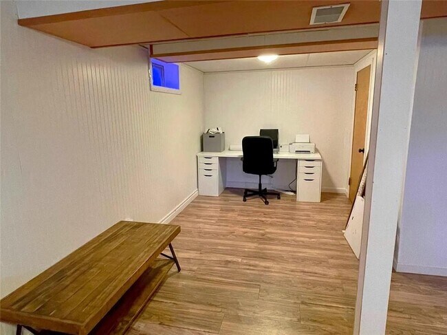 Building Photo - 30 Althea Dr