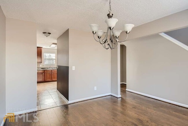 Building Photo - 145 Cotton Dr