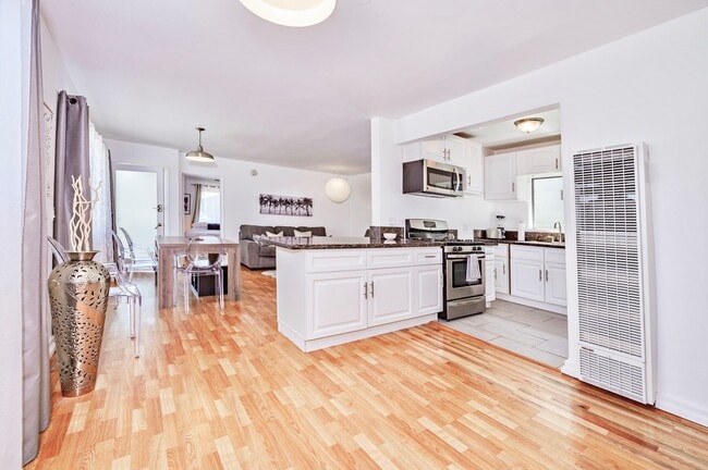 Open floorplan, nice flow, great feel - 35 Dudley Ave