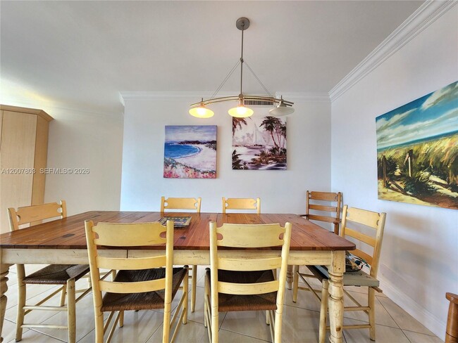 Building Photo - 3505 S Ocean Dr
