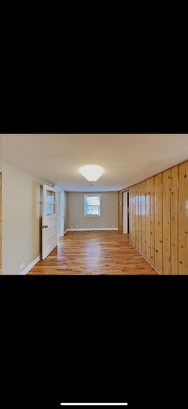Building Photo - 4709 Wesley Terrace