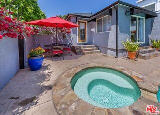 Building Photo - 1488 S Durango Ave