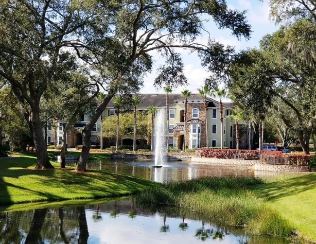 Building Photo - 10213 Courtney Palms Blvd