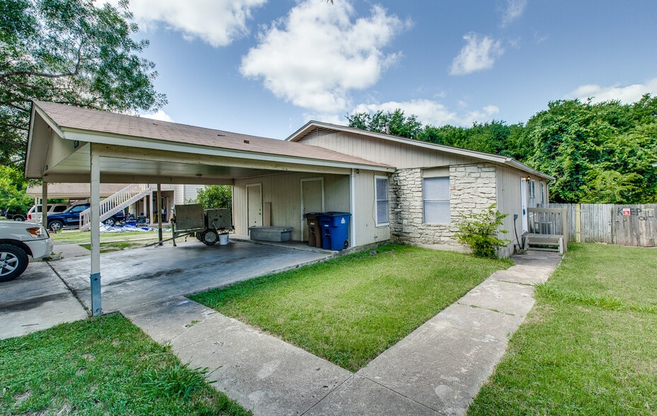 Building Photo - 5707 Spring Meadow Rd