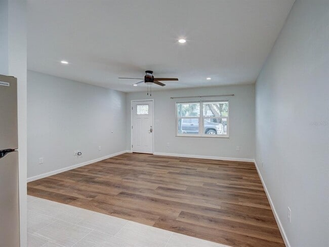 Building Photo - 1007 Sumner Blvd