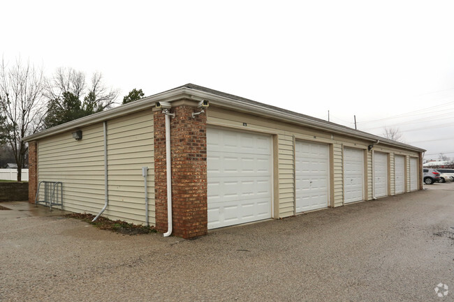 Garage - Canterbury House Apartments - Newburgh