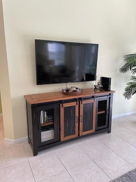 Building Photo - 9333 World Cup Way