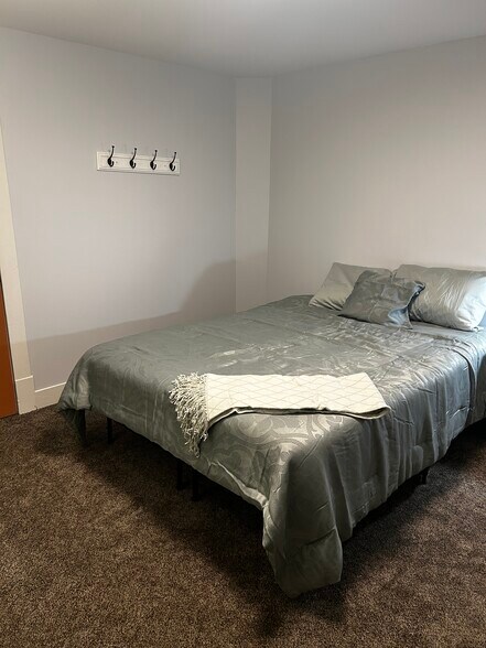 Building Photo - 89 2nd St