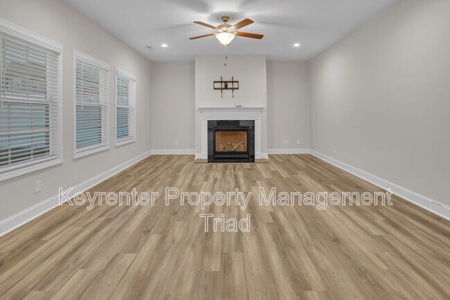 Building Photo - 5470 Noble View Dr