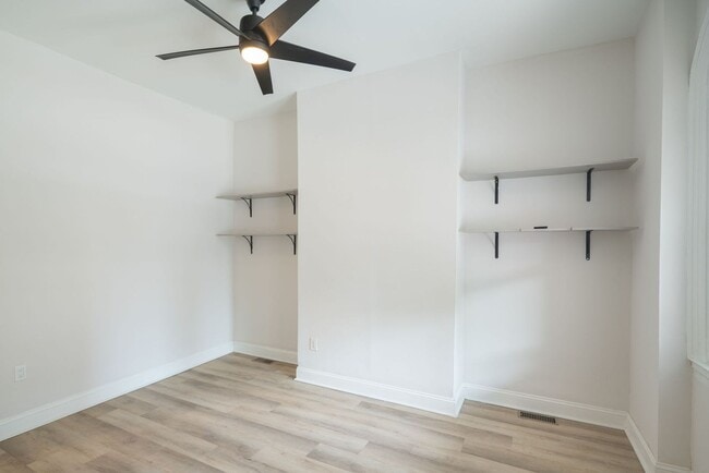 Building Photo - 5102 Spruce St