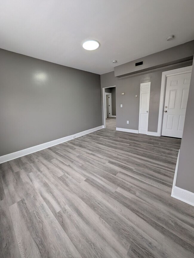 Building Photo - 47 Piedmont St