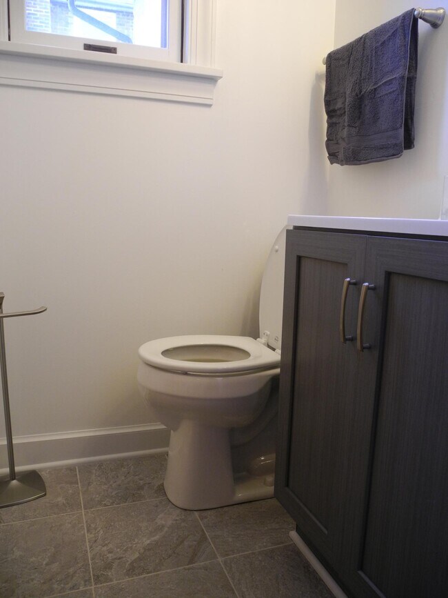 Half Bath - 946 W Shore Dr