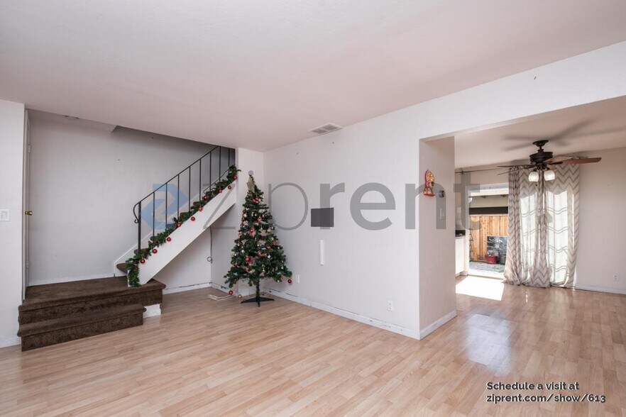 Building Photo - 5542 Don Ricardo Ct